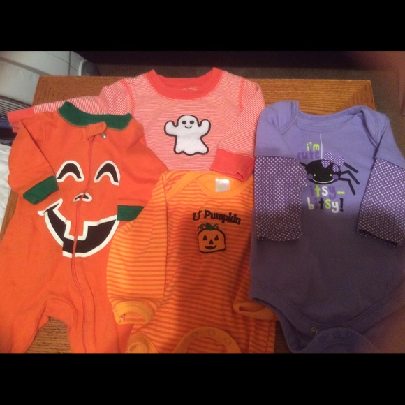 Lot of 4 size 3-6 month Halloween Onesies - Picture 1 of 6